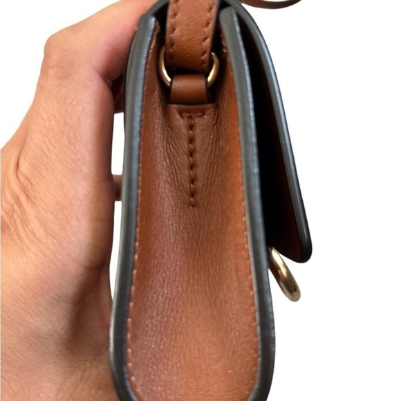 Chloe Faye Leather crossbody bag - Picture 8 of 11